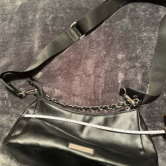 Madden Girl Black Chain Shoulder Bag - Picture 4 of 6